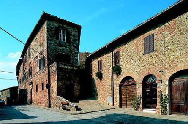 Pension in Belforte Radicondoli (Siena) oder Ferienwohnung oder Ferienhaus