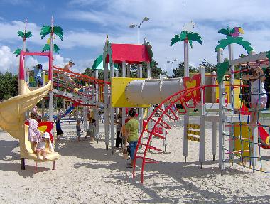 Spielplatz f�r Kinder im Strandpark