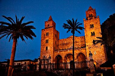 Villa in CAMPOFELICE DI ROCCELLA (Palermo) oder Ferienwohnung oder Ferienhaus