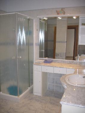 Bad/DU in der Suite (OG)