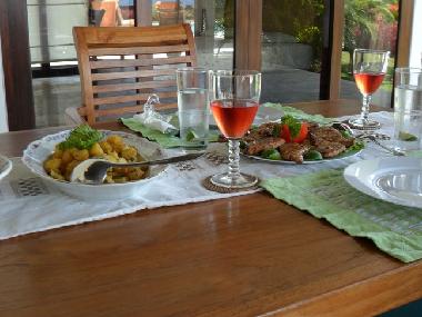 eine der vielen Mahlzeiten