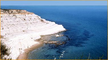 Villa in CAMASTRA (Agrigento) oder Ferienwohnung oder Ferienhaus