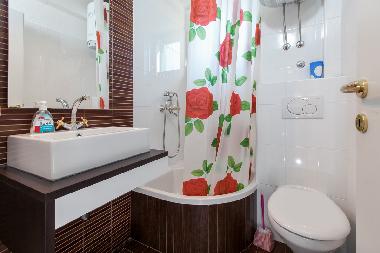 Ferienhaus in Makarska (Splitsko-Dalmatinska) oder Ferienwohnung oder Ferienhaus