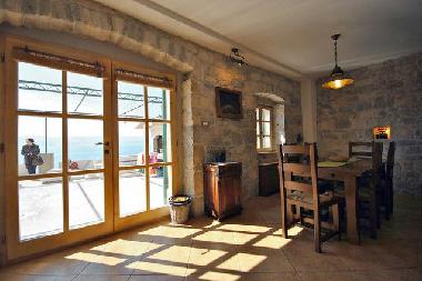 Ferienhaus in Mimice Medici (Splitsko-Dalmatinska) oder Ferienwohnung oder Ferienhaus