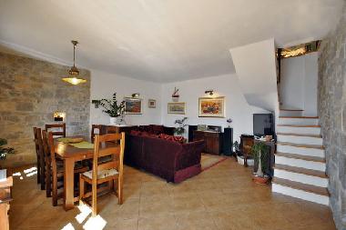 Ferienhaus in Mimice Medici (Splitsko-Dalmatinska) oder Ferienwohnung oder Ferienhaus