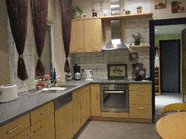 Die vollausgestattete Kche ldt ein zum Kochen...