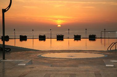 Swimming Pool 2 - Sonnenuntergang
