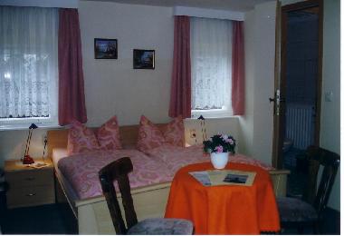 Gastezimmer f�r 2 Personen im Wohnhaus