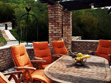 Villa in Boljun (Istarska) oder Ferienwohnung oder Ferienhaus