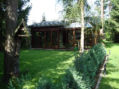Auenaufnahme des Ferienhauses - Sommer