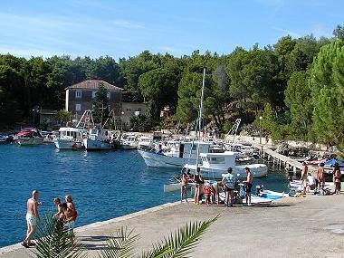Ferienwohnung in Mandre-Pag (Zadarska) oder Ferienwohnung oder Ferienhaus