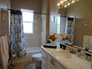 Gstebad mit Marmorausstattung