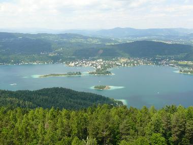 Blick vom Pyramidenkogel auf Wrthersee