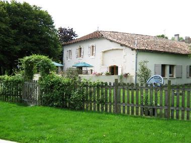 Ferienhaus in Chaunac (Charente-Maritime) oder Ferienwohnung oder Ferienhaus
