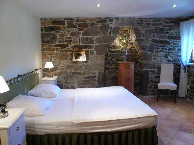 Schlz. Parterre mit Zugang zur Au�enk�che