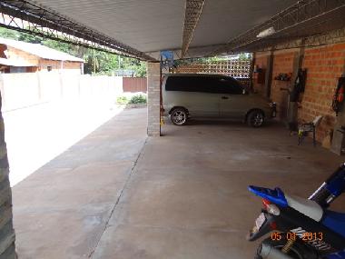 Abgesicherter Innen Parkplatz