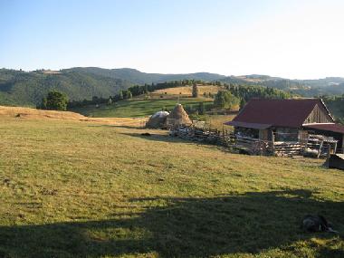 (andere) Hirtenh�tte, zwei H�gel weiter