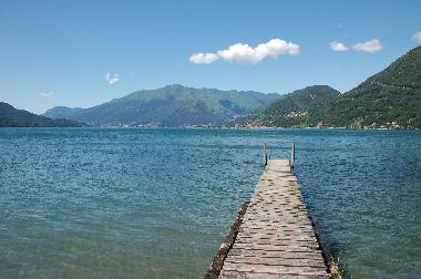 Bade,-Angel- und Bootssteg, feiner Sanduntergrund