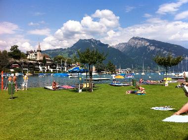 Freibad Spiez, 5 km von Aeschi, mit Bus erreichbar