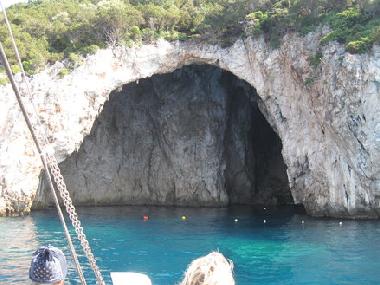 beeindruckende Meereshoehlen