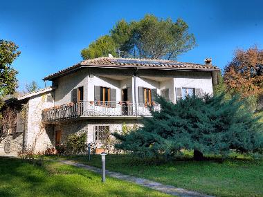 Villa in Terni (Terni) oder Ferienwohnung oder Ferienhaus