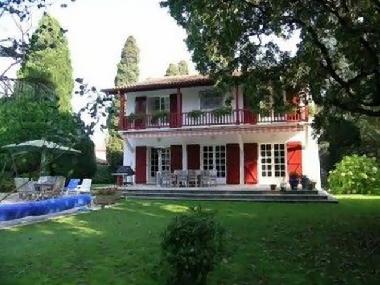 Villa in Cambo les Bains (Pyr�n�es-Atlantiques) oder Ferienwohnung oder Ferienhaus