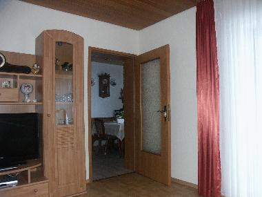 Wohnzimmer Durchgang zur K�che