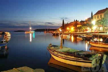Ferienhaus in Maslinica (Splitsko-Dalmatinska) oder Ferienwohnung oder Ferienhaus