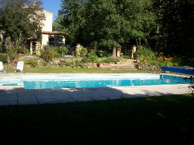 Ferienhaus in ROGNES (Bouches-du-Rh�ne) oder Ferienwohnung oder Ferienhaus