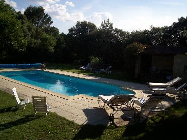 Ferienhaus in ROGNES (Bouches-du-Rh�ne) oder Ferienwohnung oder Ferienhaus