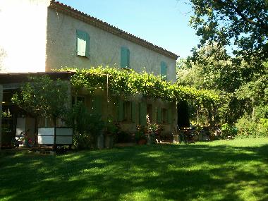 Ferienhaus in ROGNES (Bouches-du-Rh�ne) oder Ferienwohnung oder Ferienhaus