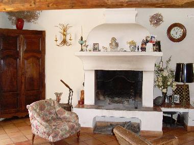 Ferienhaus in ROGNES (Bouches-du-Rh�ne) oder Ferienwohnung oder Ferienhaus