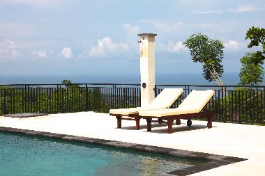 Villa in Lovina / Temukus (Bali) oder Ferienwohnung oder Ferienhaus