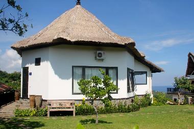 Villa in Lovina / Temukus (Bali) oder Ferienwohnung oder Ferienhaus