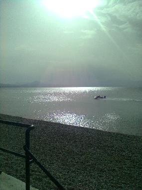 Strand 300m vom Gebeaude im Maerz 2013