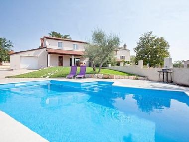 Villa in Porec (Istarska) oder Ferienwohnung oder Ferienhaus
