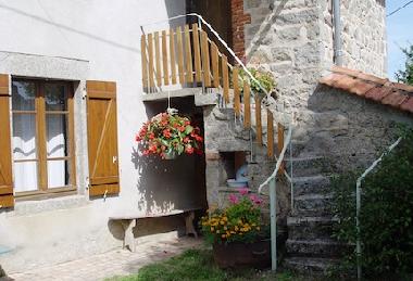 Ferienhaus in Saint Priest des Champs (Puy-de-D�me) oder Ferienwohnung oder Ferienhaus