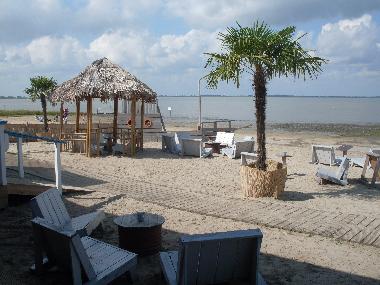Die neue Beachbar am DanGastQuellbad