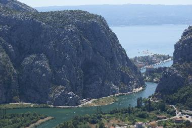 Ferienhaus in Sestanovac (Splitsko-Dalmatinska) oder Ferienwohnung oder Ferienhaus