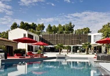 Pension in Saint-Marc-Jaumegarde (Bouches-du-Rh�ne) oder Ferienwohnung oder Ferienhaus