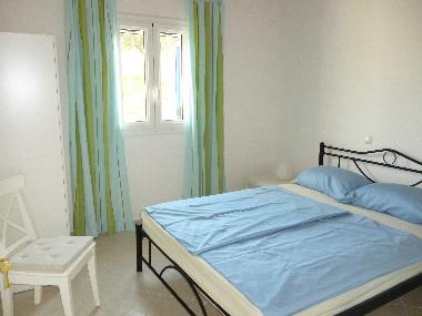 Das zweite Schlafzimmer beisitzt eine Full-HD-Flachbildschirm mit HD-Fernsehempfang