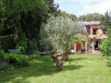 Villa in LES ARCS SUR ARGENS (Var) oder Ferienwohnung oder Ferienhaus