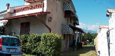 Ferienhaus in marina di massa (Massa-Carrara) oder Ferienwohnung oder Ferienhaus