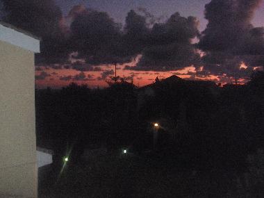 Terrassenblick (oben) bei Nacht