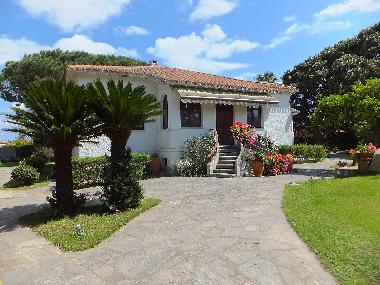 freistehende Villa auf groem Grundstck