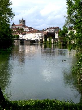 Ferienhaus in Saint Savinien (Charente-Maritime) oder Ferienwohnung oder Ferienhaus