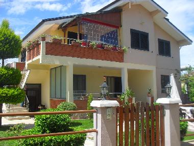 Villa in Durres (Durres) oder Ferienwohnung oder Ferienhaus