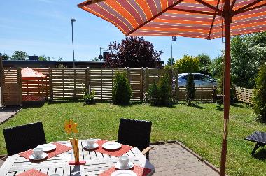 Bungalow mit Garten und Terrasse