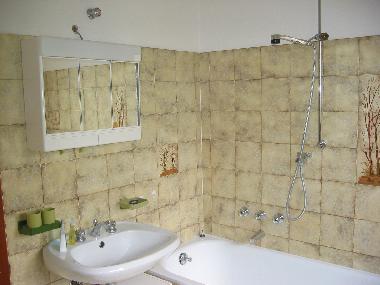 Garten-/Terrassenwohnung;Bad,WC