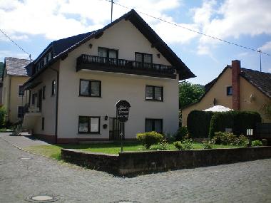 Pension in Ernst (Mosel - Saar) oder Ferienwohnung oder Ferienhaus